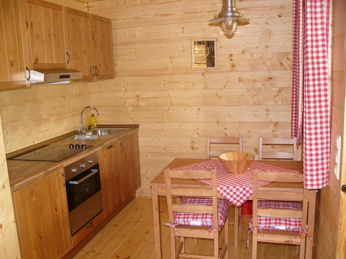 Horse Lake Ranch Neuendorf  Екстер'єр фото