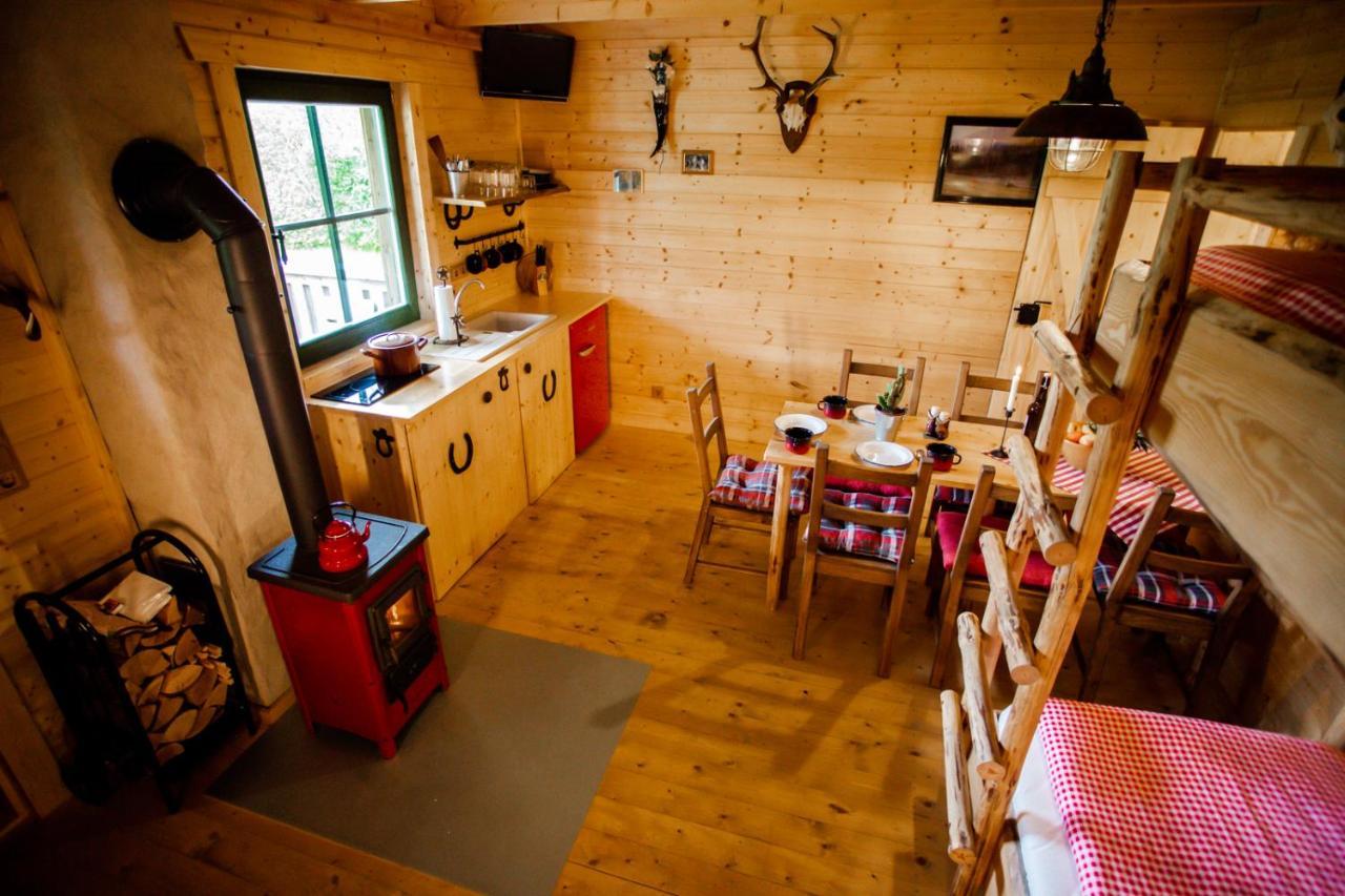 Horse Lake Ranch Neuendorf  Екстер'єр фото