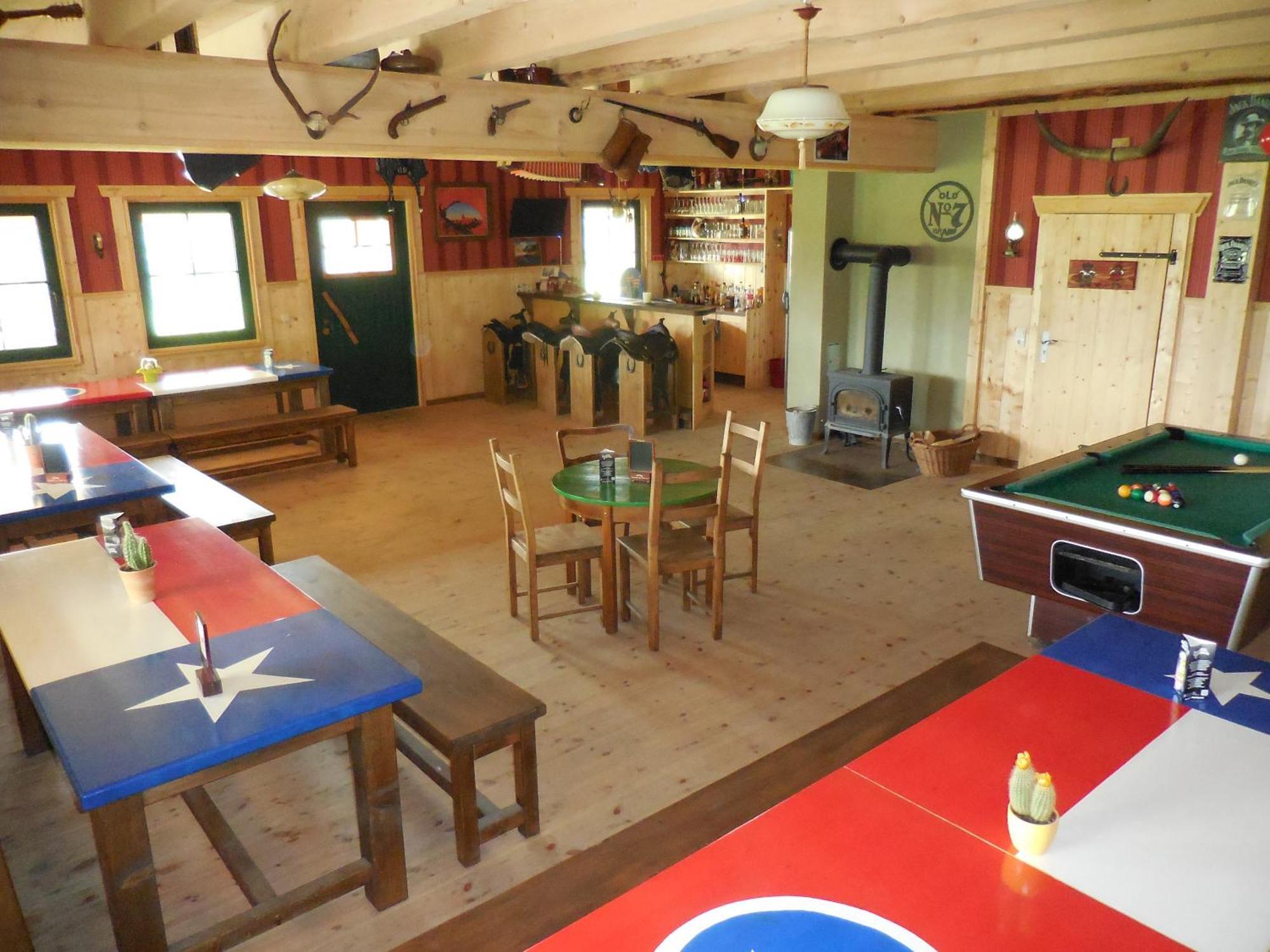 Horse Lake Ranch Neuendorf  Екстер'єр фото