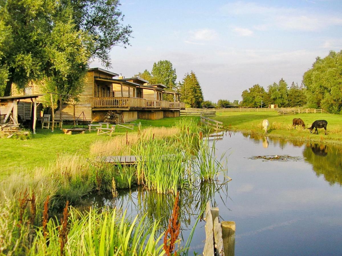 Horse Lake Ranch Neuendorf  Екстер'єр фото