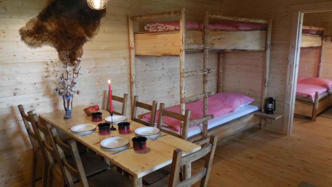 Horse Lake Ranch Neuendorf  Екстер'єр фото